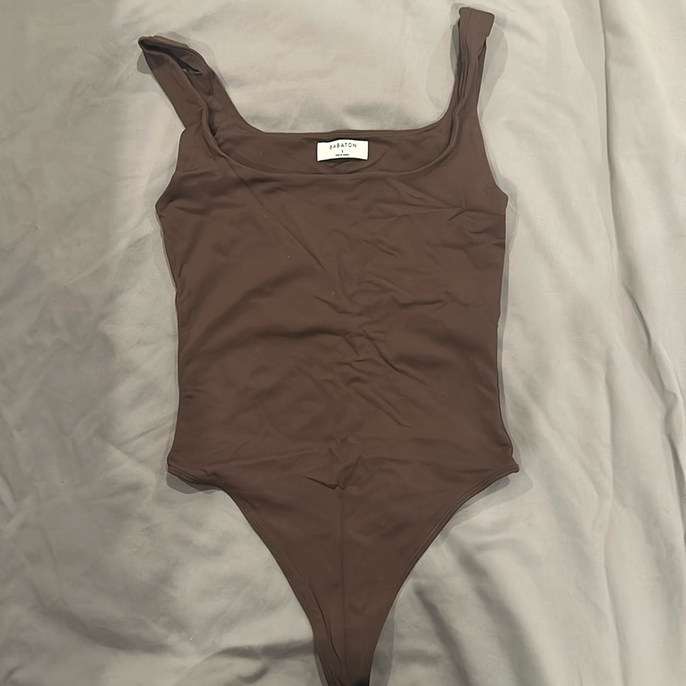 ARITZIA babaton thong tank bodysuit